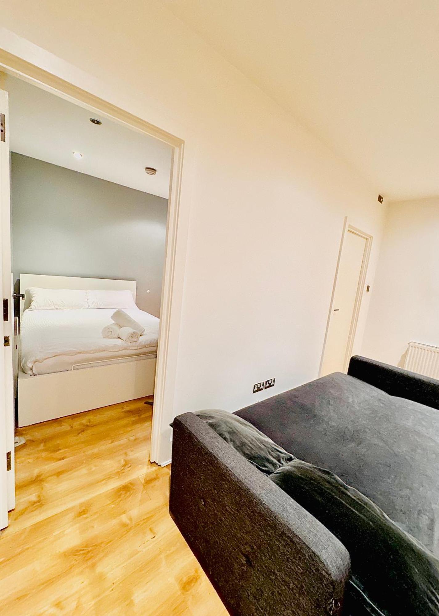 Luxxe Apartments, Kensington & Chelsea, Prime Location, With Many Stations, Westfield Shopping Centre Mins Away Walk Appartamento Londra
